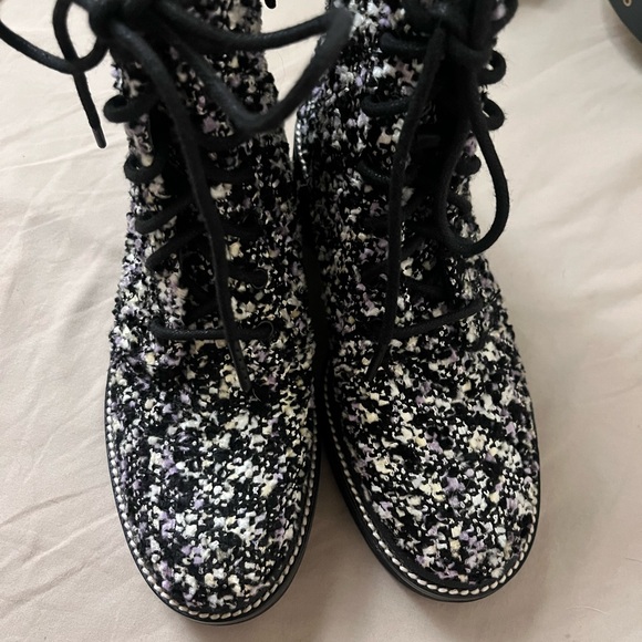 Tory Burch Black and White Tweed Ankle Boots - Picture 6 of 9